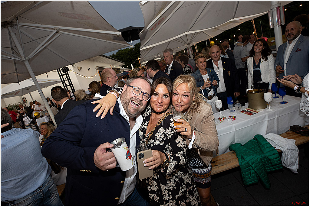 Der Kulturbiergarten 2.0 KG 1.Strassenbahnsitzung e.V und Koelner Kuenstlern, 07.08.2021