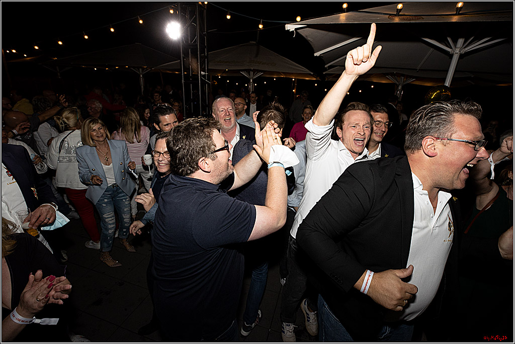 Der Kulturbiergarten 2.0 KG 1.Strassenbahnsitzung e.V und Koelner Kuenstlern, 07.08.2021