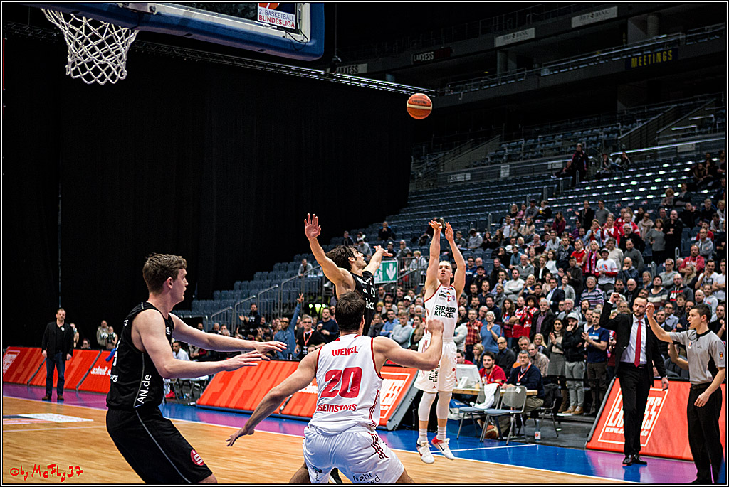 2. Basketball-Bundesliga ProA, RheinStars Koeln vs. Nuernberg Falcons BC; Koeln, 05.12.2016