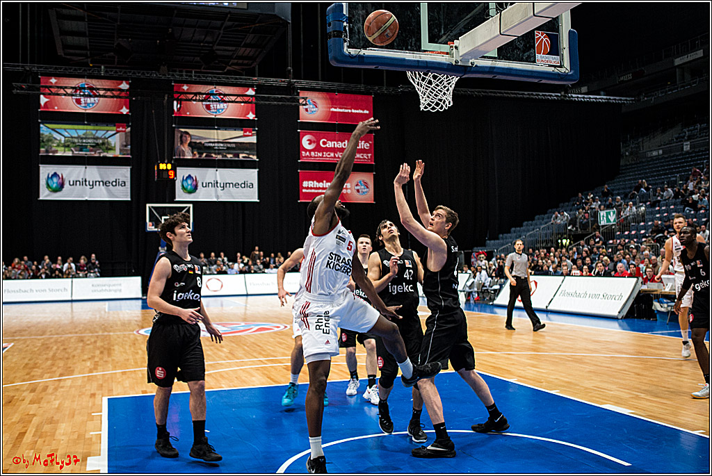 2. Basketball-Bundesliga ProA, RheinStars Koeln vs. Nuernberg Falcons BC; Koeln, 05.12.2016