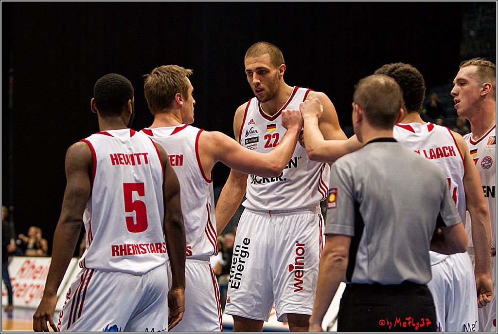 2. Basketball-Bundesliga ProA, RheinStars Koeln vs. Nuernberg Falcons BC; Koeln, 05.12.2016