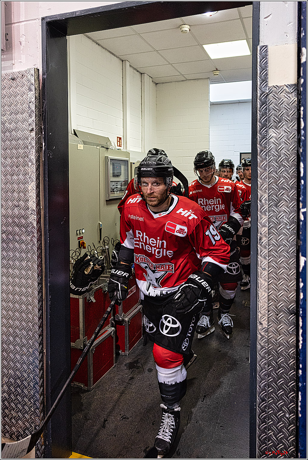PENNY DEL 1. Testspiel Koelner Haie - SC Bern; Koeln, 25.08.2023