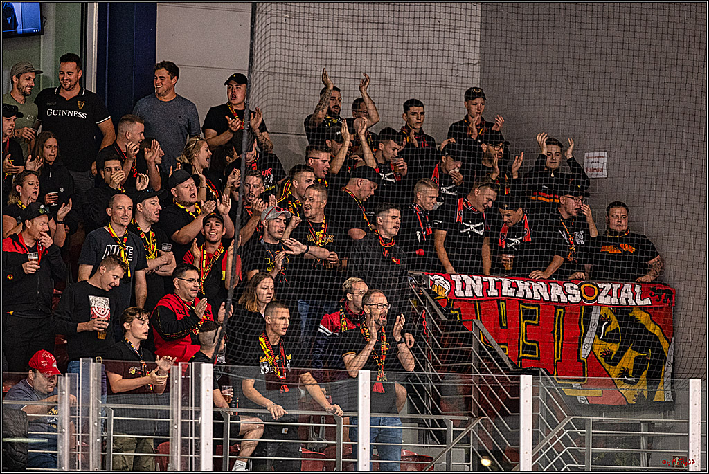 PENNY DEL 1. Testspiel Koelner Haie - SC Bern; Koeln, 25.08.2023