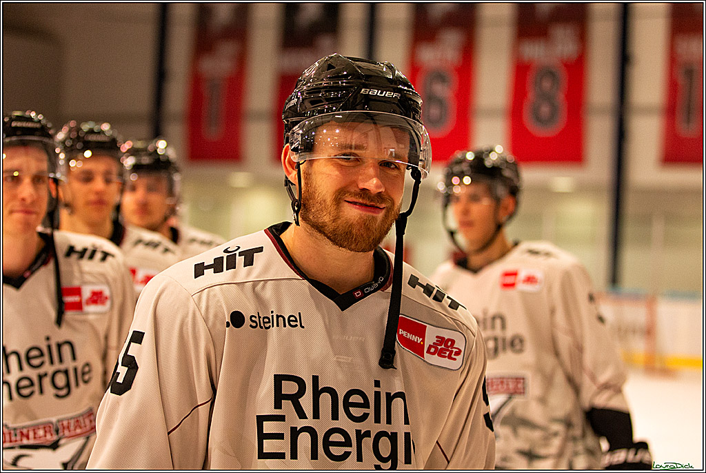 PENNY DEL; Testspiel Koelner Haie- Duesseldorfer EG; Koeln, 03.09.2023