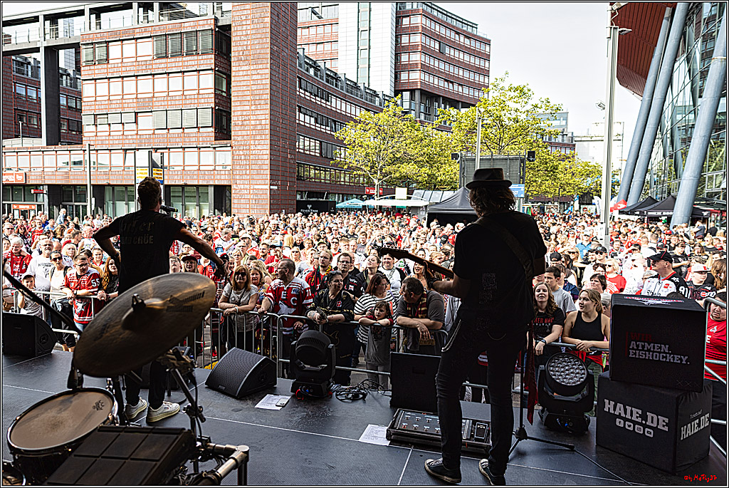 PENNY DEL Saisoneroeffnungsfeier Koelner Haie; Koeln, 03.09.2023