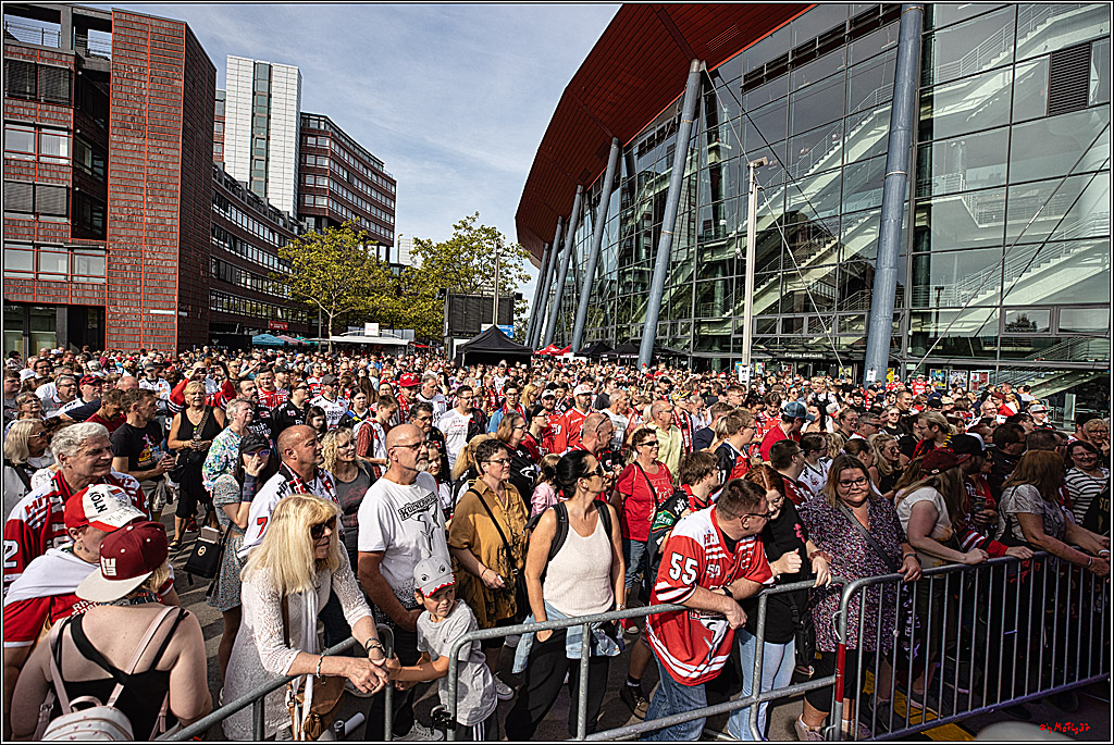 PENNY DEL Saisoneroeffnungsfeier Koelner Haie; Koeln, 03.09.2023