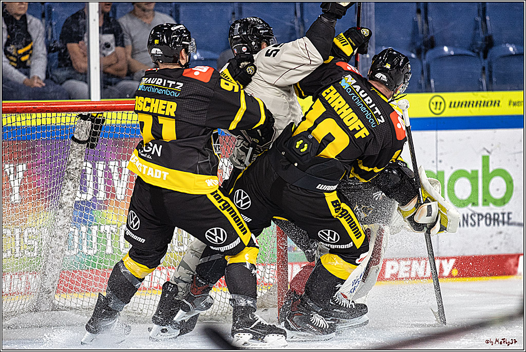 PENNY DEL 1. Testspiel Krefeld Pinguine - Koelner Haie; Krefeld, 10.09.2023