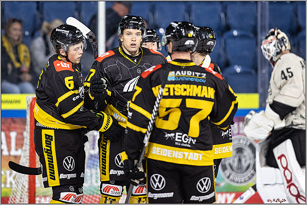 PENNY DEL 1. Testspiel Krefeld Pinguine - Koelner Haie; Krefeld, 10.09.2023