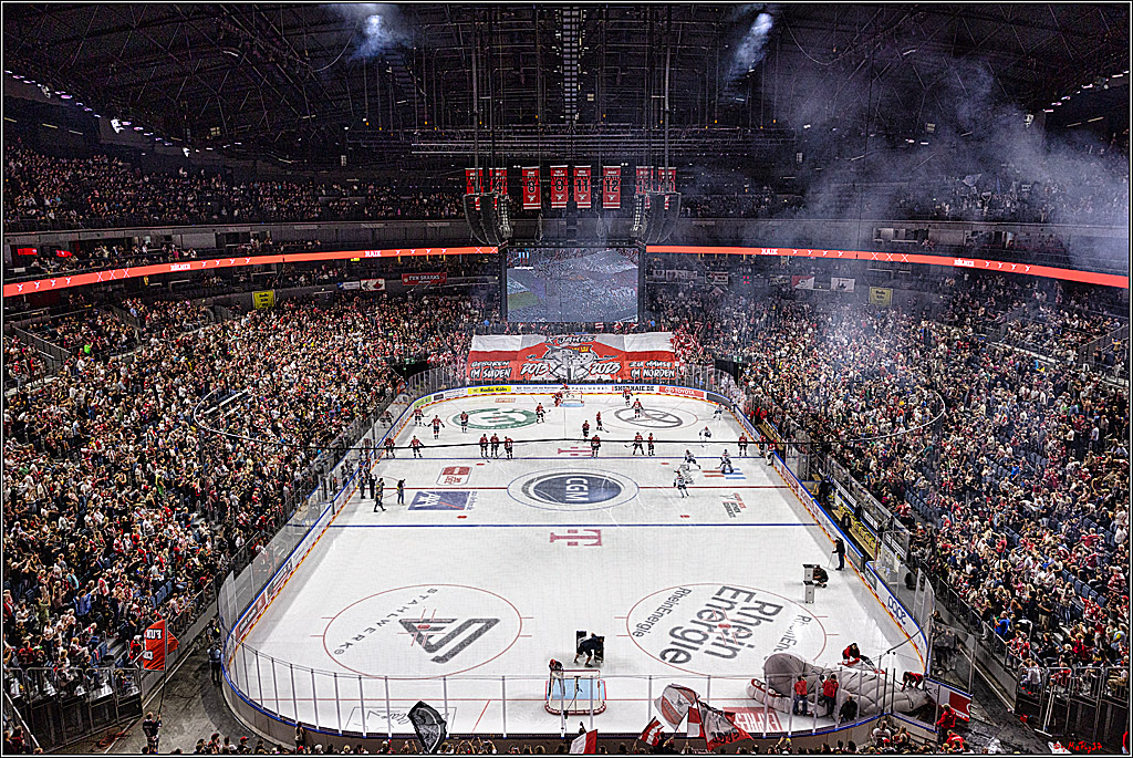 PENNY DEL 1. Koelner Haie - ERC Ingolstadt; Koeln, 17.09.2023