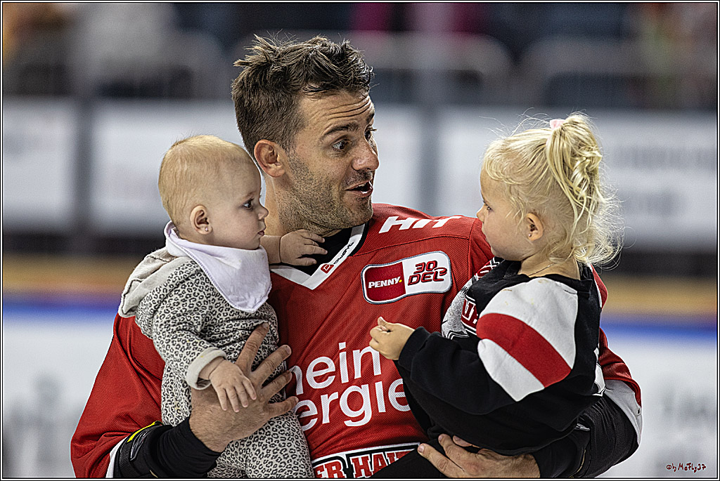 PENNY DEL 1. Koelner Haie - ERC Ingolstadt; Koeln, 17.09.2023