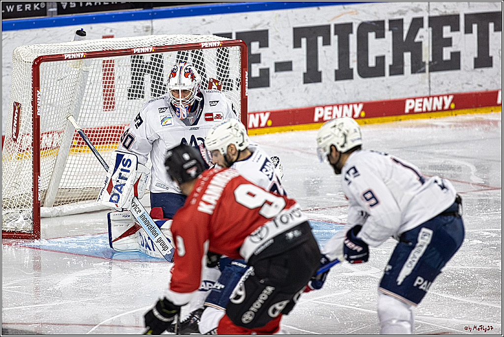 PENNY DEL 1. Koelner Haie - Adler Mannheim; Koeln, 30.09.2023