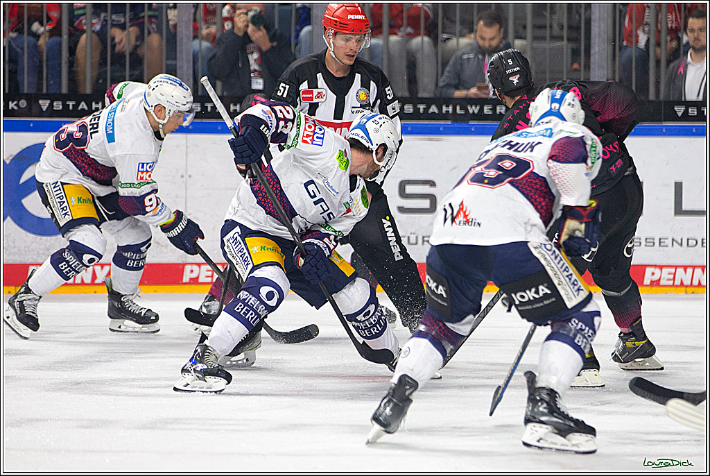 PENNY DEL; Koelner Haie- Eisbaeren Berlin; Koeln, 06.10.2023