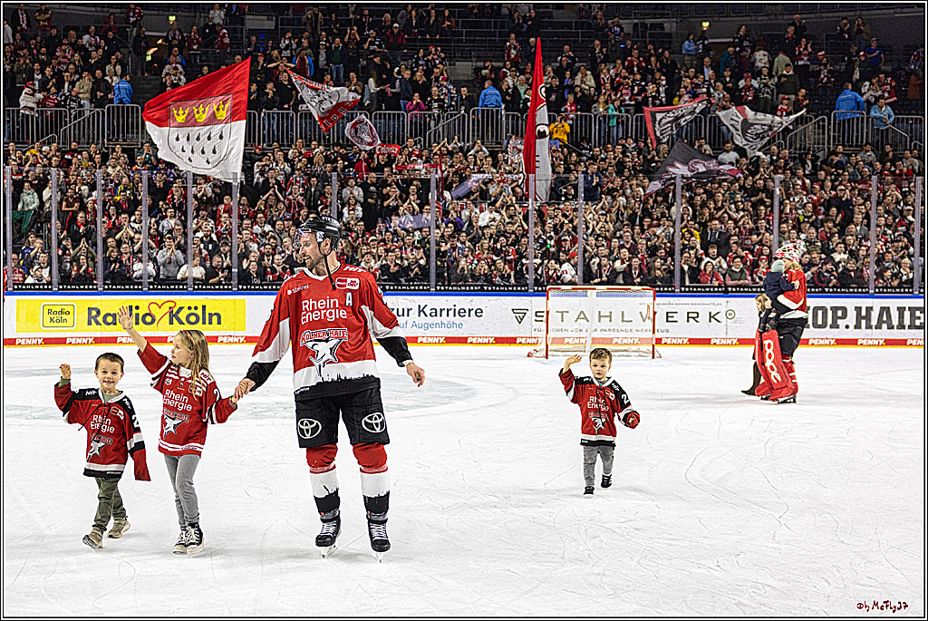 PENNY DEL 1. Koelner Haie - Schwenninger Wild Wings; Koeln, 25.10.2023