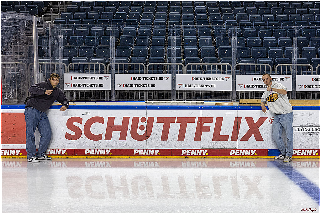 PENNY DEL 1. Koelner Haie - Schwenninger Wild Wings; Koeln, 25.10.2023