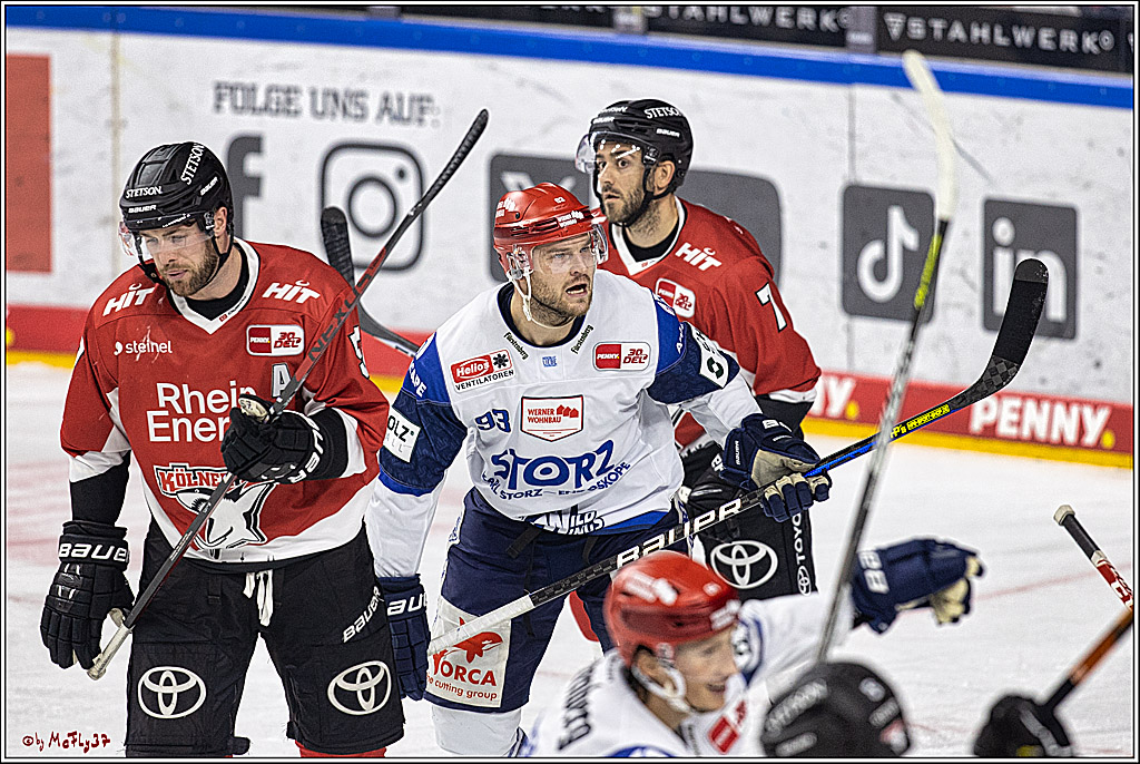 PENNY DEL 1. Koelner Haie - Schwenninger Wild Wings; Koeln, 25.10.2023