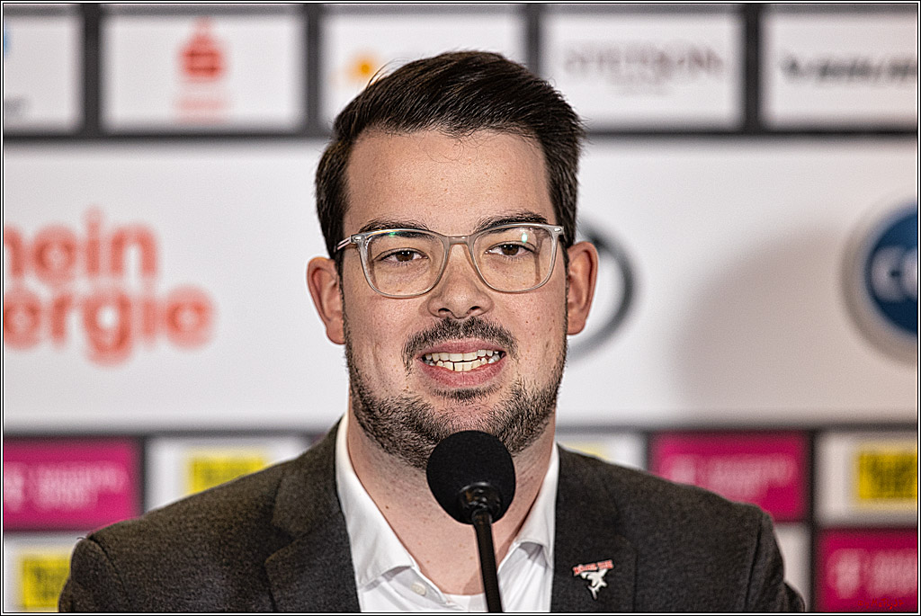 PENNY DEL 1. Koelner Haie - Fischtown Pinguins Bremerhaven; Koeln, 01.11.2023