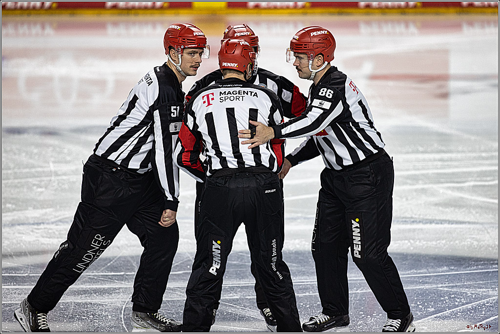 PENNY DEL 1. Koelner Haie - Augsburger Panther; Koeln, 19.11.2023