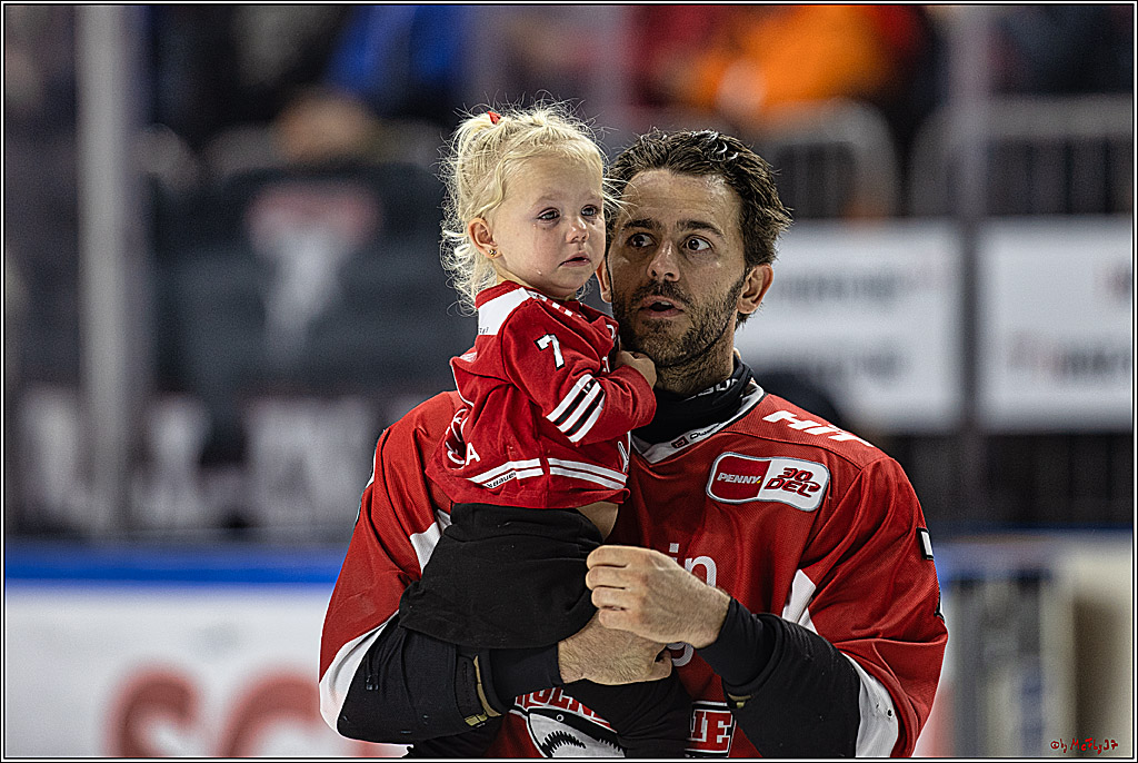 PENNY DEL 1. Koelner Haie - Augsburger Panther; Koeln, 19.11.2023