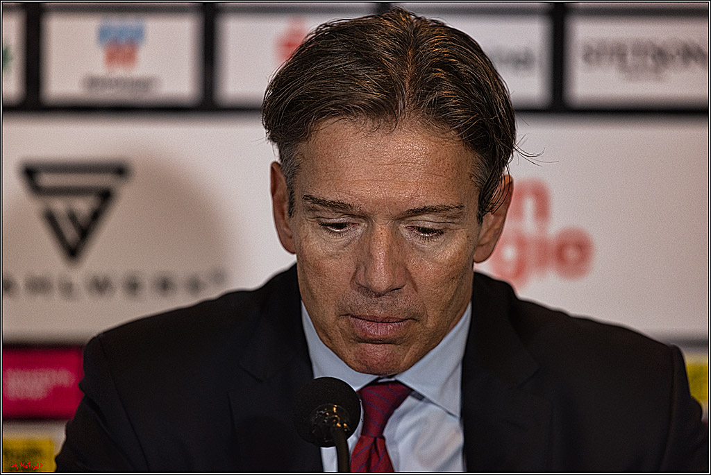 PENNY DEL 1. Koelner Haie - Augsburger Panther; Koeln, 19.11.2023