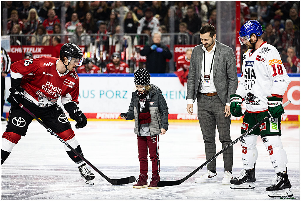PENNY DEL; Koelner Haie-Augsburger Panthers; Koeln, 19.11.2023