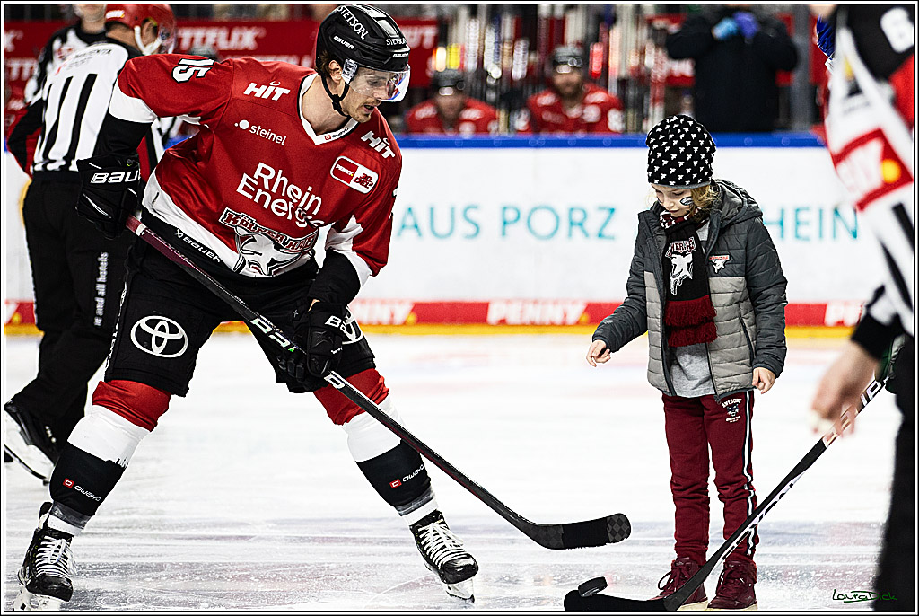 PENNY DEL; Koelner Haie-Augsburger Panthers; Koeln, 19.11.2023