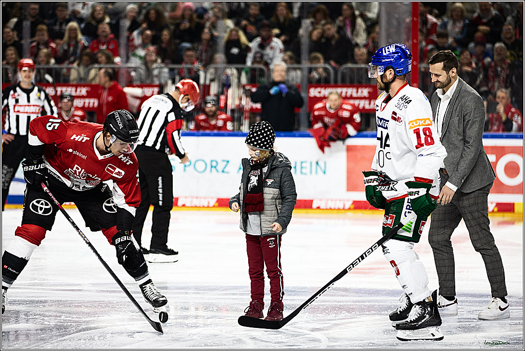 PENNY DEL; Koelner Haie-Augsburger Panthers; Koeln, 19.11.2023