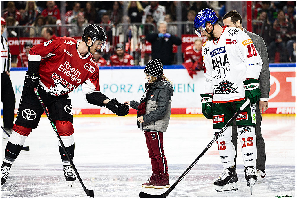 PENNY DEL; Koelner Haie-Augsburger Panthers; Koeln, 19.11.2023