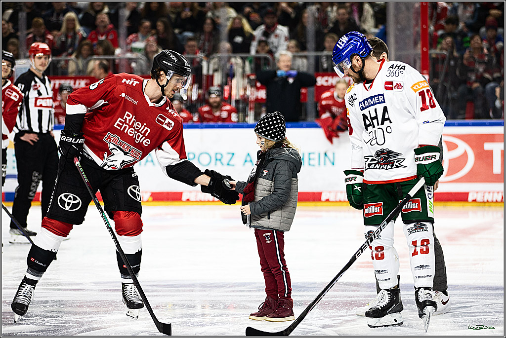 PENNY DEL; Koelner Haie-Augsburger Panthers; Koeln, 19.11.2023
