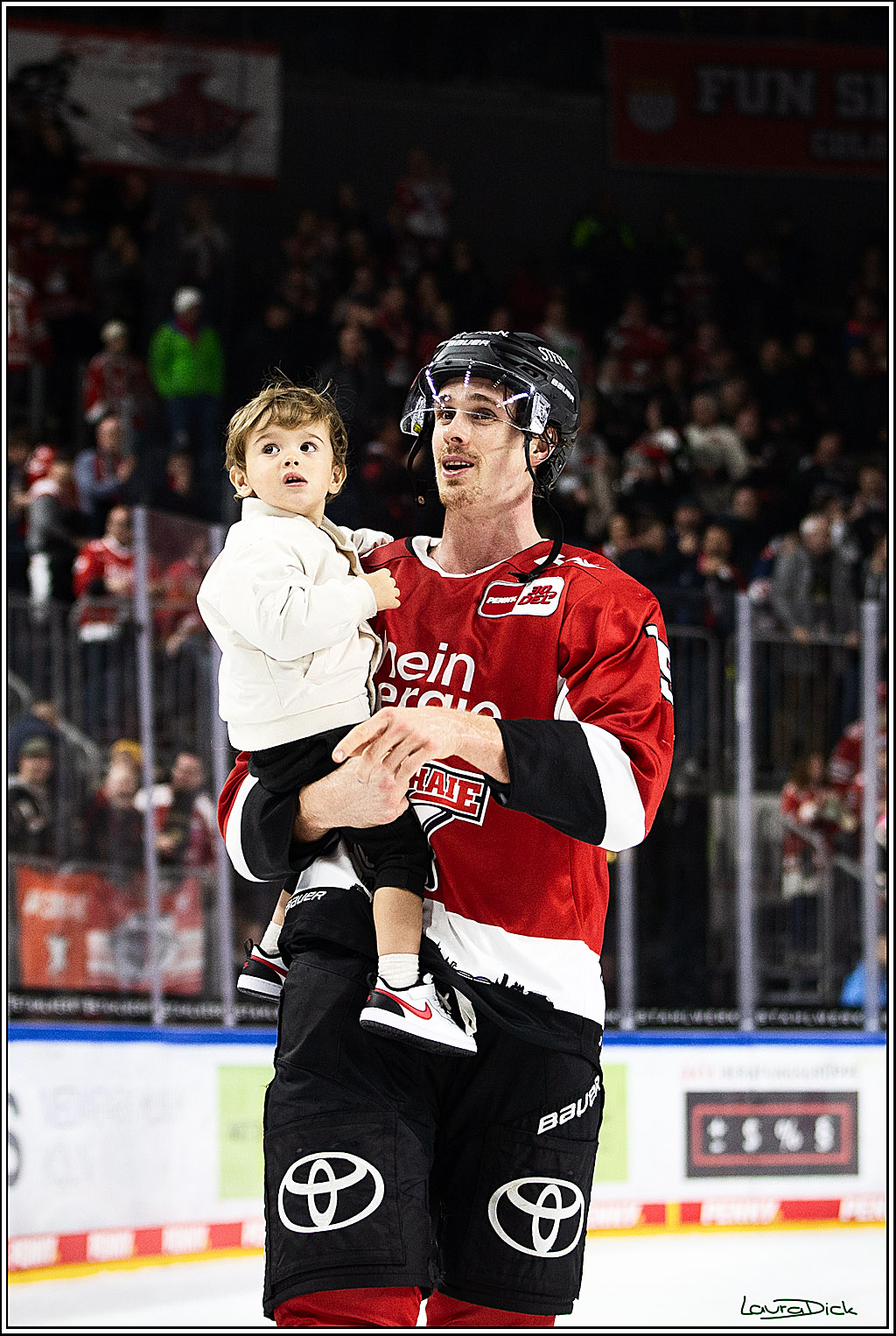 PENNY DEL; Koelner Haie-Augsburger Panthers; Koeln, 19.11.2023