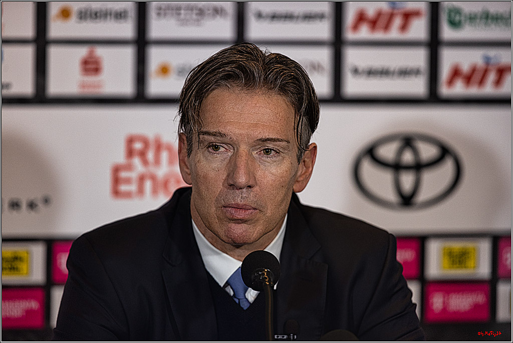 PENNY DEL 1. Koelner Haie - Grizzlys Wolfsburg; Koeln, 28.11.2023