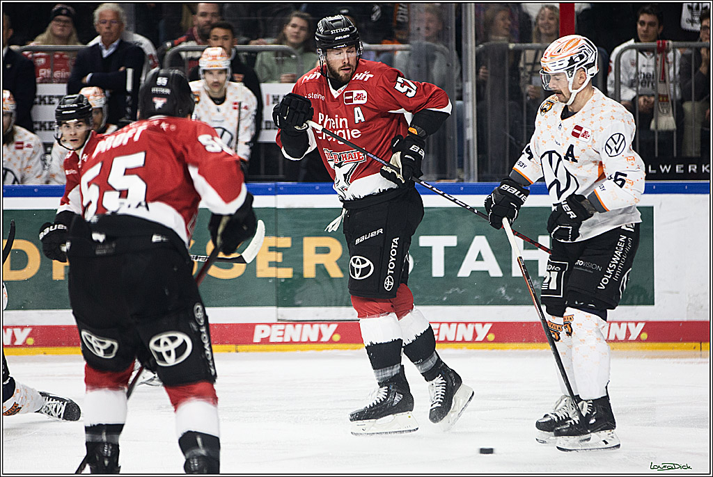 PENNY DEL; Koelner Haie- Grizzly Wolfsburg; Koeln, 28.11.2023