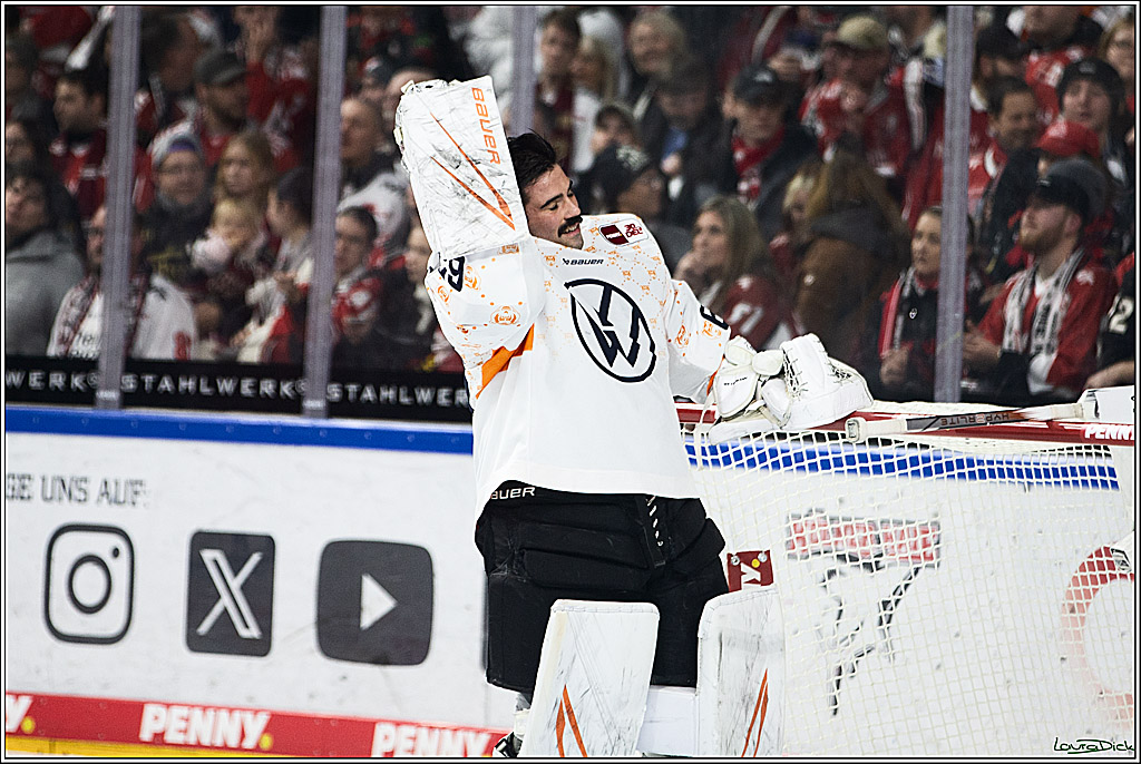 PENNY DEL; Koelner Haie- Grizzly Wolfsburg; Koeln, 28.11.2023