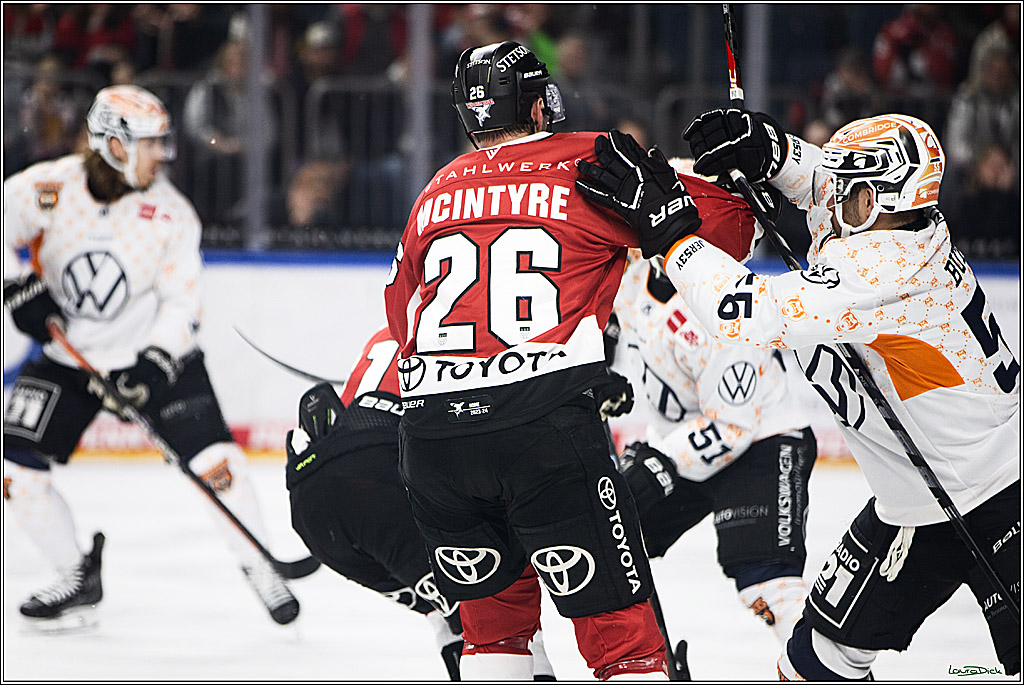 PENNY DEL; Koelner Haie- Grizzly Wolfsburg; Koeln, 28.11.2023