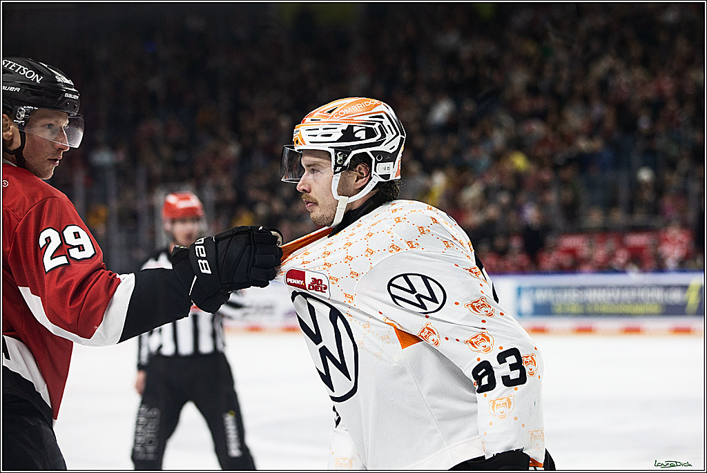 PENNY DEL; Koelner Haie- Grizzly Wolfsburg; Koeln, 28.11.2023