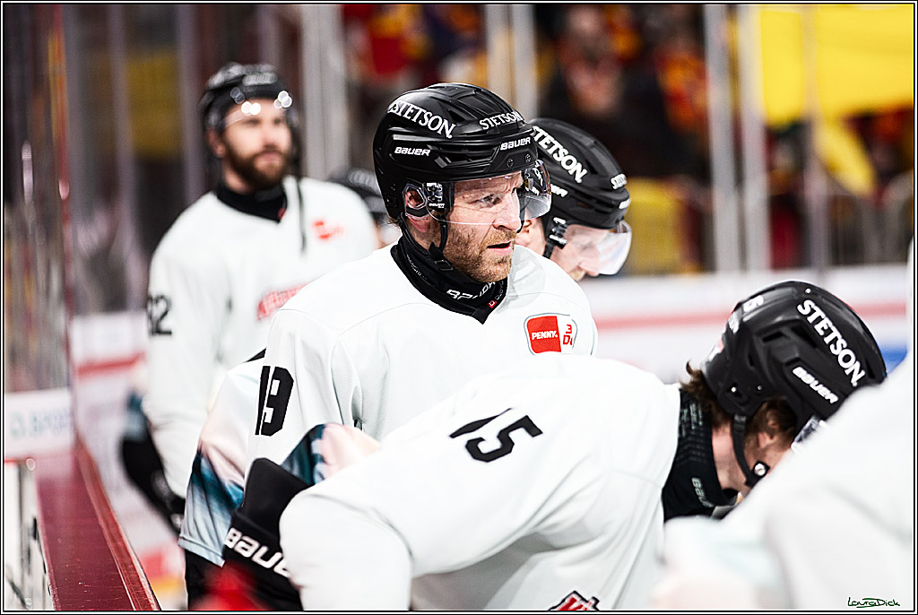 PENNY DEL; Duesseldorfer EG- Koelner Haie; Duesseldorf, 03.12.2023