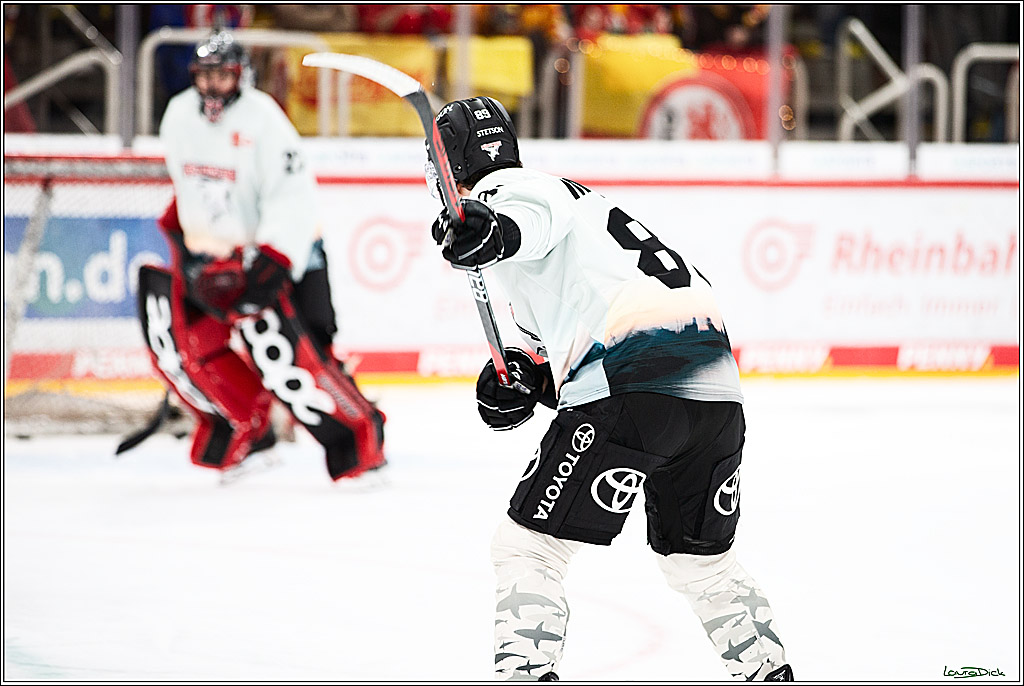 PENNY DEL; Duesseldorfer EG- Koelner Haie; Duesseldorf, 03.12.2023