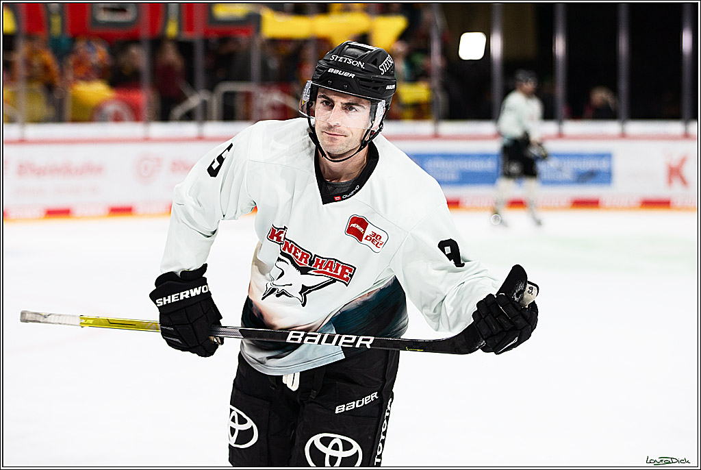 PENNY DEL; Duesseldorfer EG- Koelner Haie; Duesseldorf, 03.12.2023