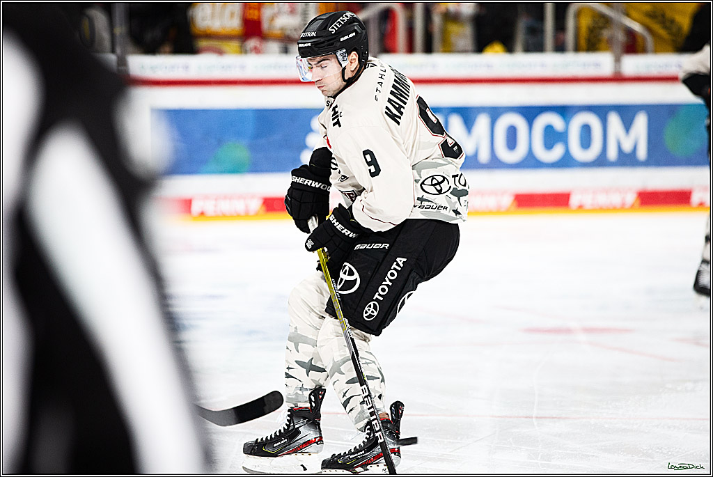 PENNY DEL; Duesseldorfer EG- Koelner Haie; Duesseldorf, 03.12.2023