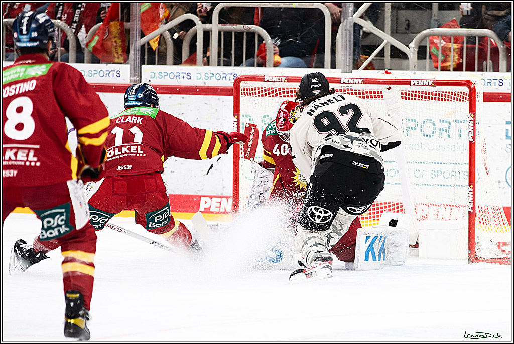 PENNY DEL; Duesseldorfer EG- Koelner Haie; Duesseldorf, 03.12.2023