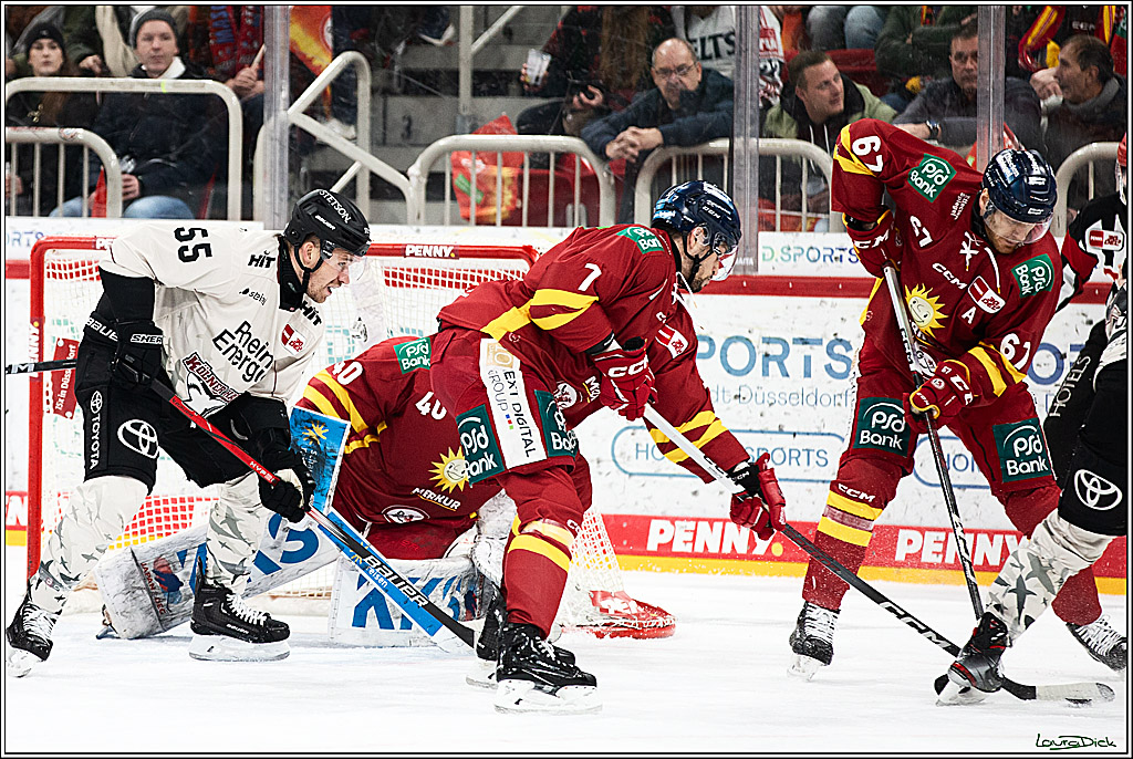 PENNY DEL; Duesseldorfer EG- Koelner Haie; Duesseldorf, 03.12.2023
