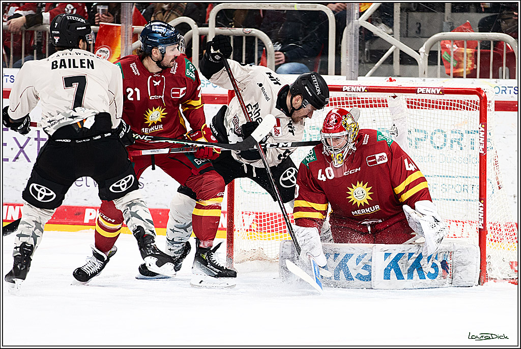 PENNY DEL; Duesseldorfer EG- Koelner Haie; Duesseldorf, 03.12.2023