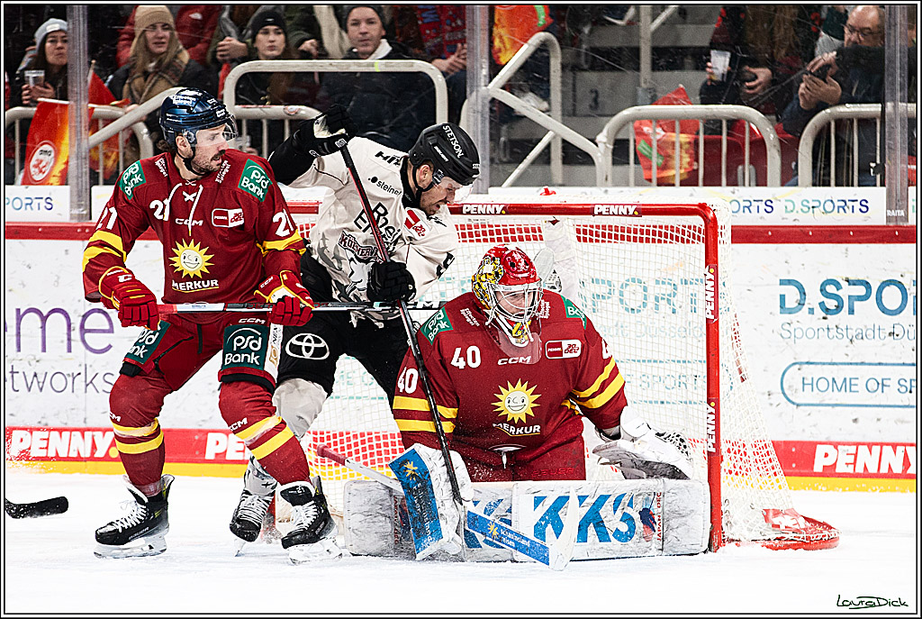PENNY DEL; Duesseldorfer EG- Koelner Haie; Duesseldorf, 03.12.2023