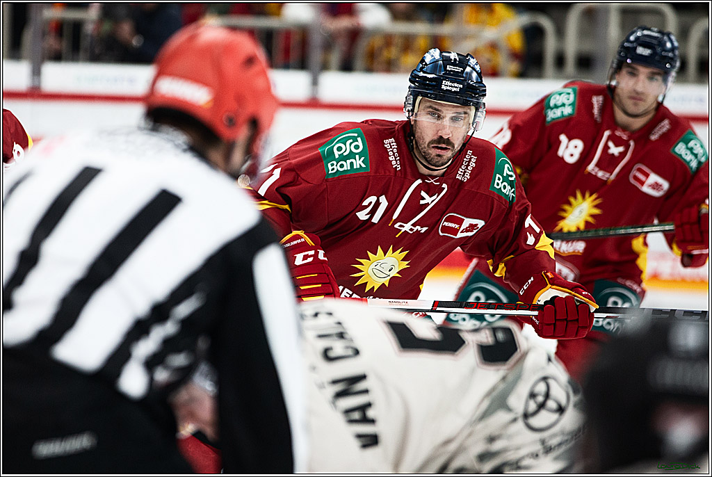 PENNY DEL; Duesseldorfer EG- Koelner Haie; Duesseldorf, 03.12.2023