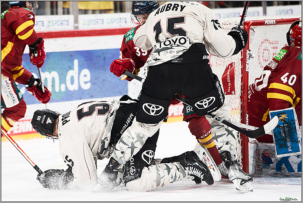 PENNY DEL; Duesseldorfer EG- Koelner Haie; Duesseldorf, 03.12.2023