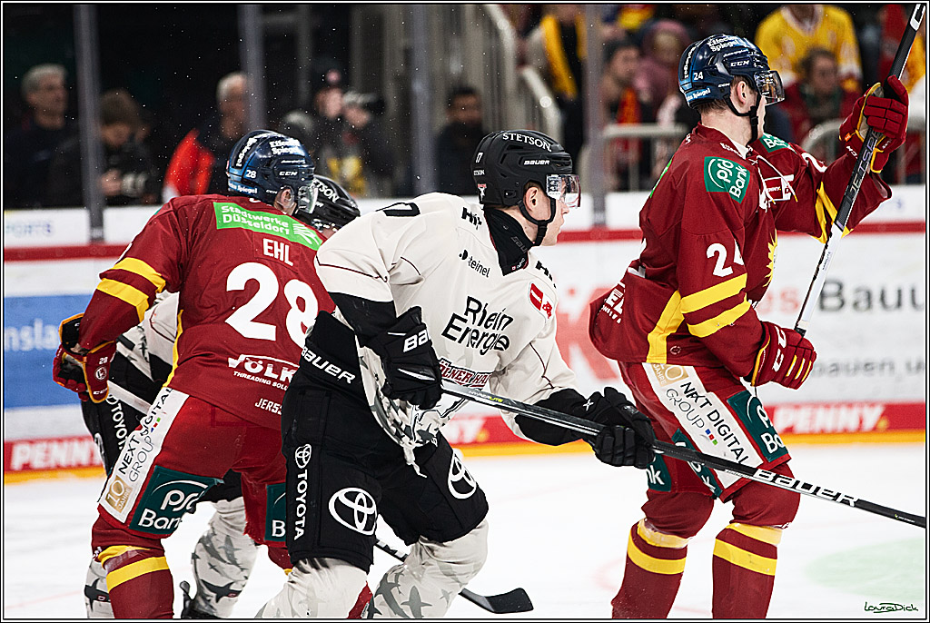 PENNY DEL; Duesseldorfer EG- Koelner Haie; Duesseldorf, 03.12.2023