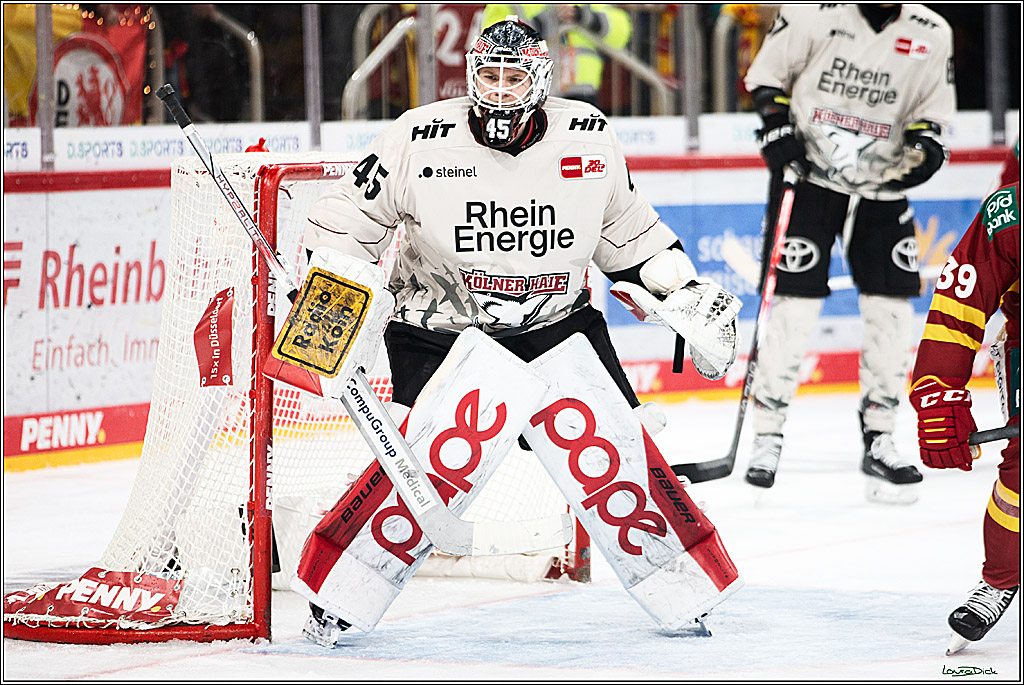 PENNY DEL; Duesseldorfer EG- Koelner Haie; Duesseldorf, 03.12.2023