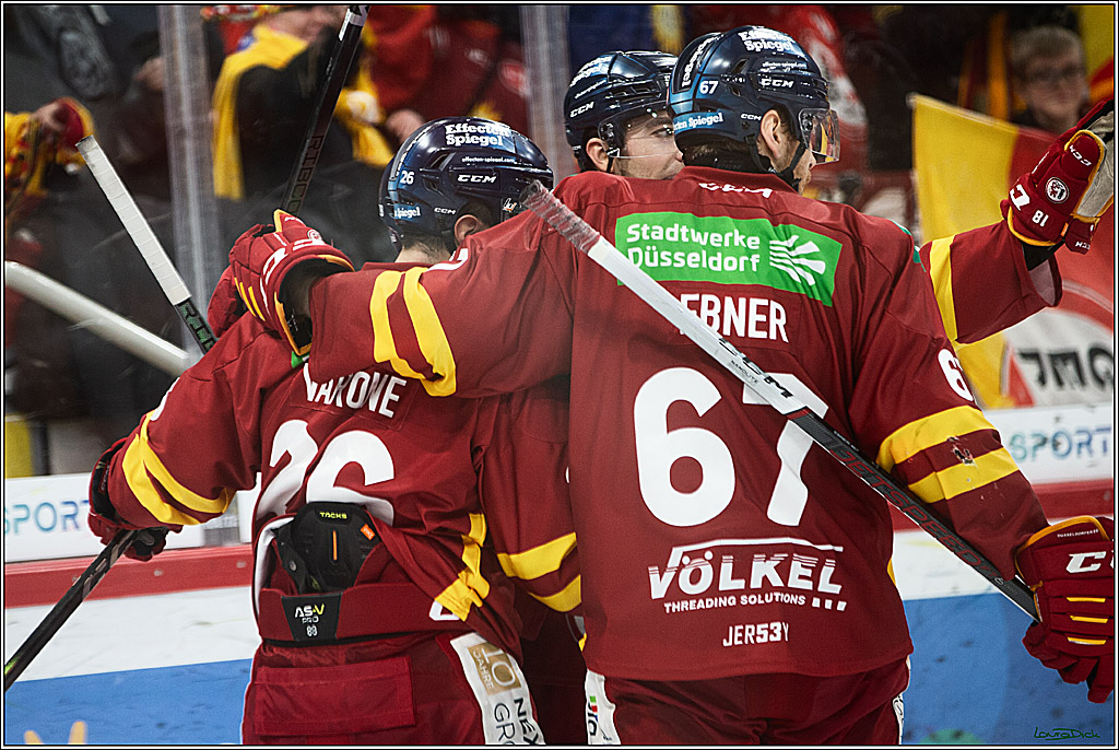 PENNY DEL; Duesseldorfer EG- Koelner Haie; Duesseldorf, 03.12.2023