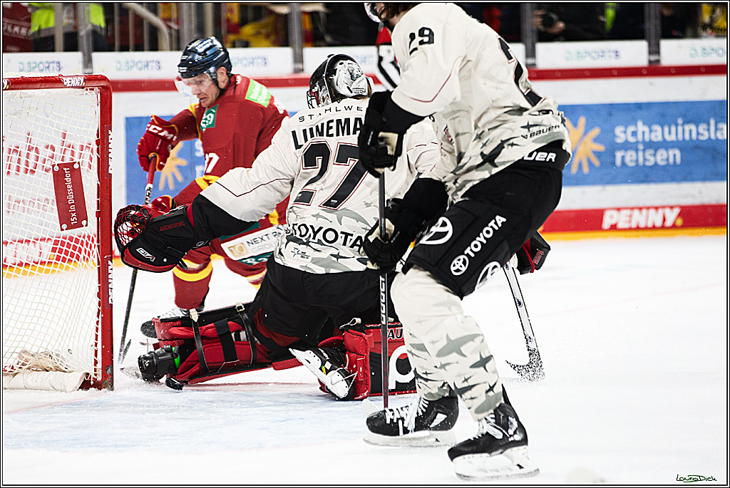 PENNY DEL; Duesseldorfer EG- Koelner Haie; Duesseldorf, 03.12.2023