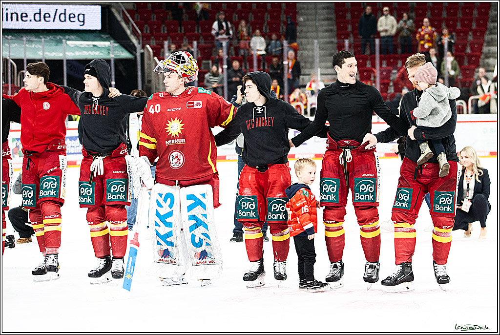 PENNY DEL; Duesseldorfer EG- Koelner Haie; Duesseldorf, 03.12.2023