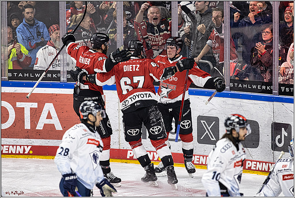 PENNY DEL 1, Koelner Haie - ERC Ingolstadt; Köln, 07.12.2023